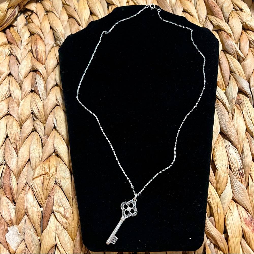 Kay Jewelers Black & White Diamond Key Necklace